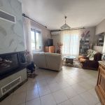 VILLA INDIVIDUELLE RENOVEE AVEC DEPENDANCES