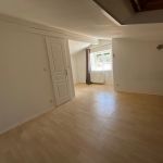 Vivez au cœur de Roquecourbe – Duplex T3 plein de charme à louer !