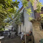 Maison de village avec sortie et garage