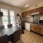 Pavillon Individuel de type 6 avec jardin et véranda