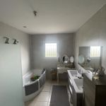 VILLA PLAIN PIED DE 165m2 AVEC GARAGE ET PISCINE
