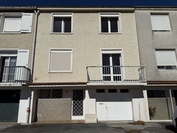 Maison de ville Type 5 avec garage et jardin