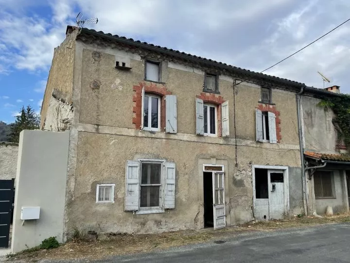 MAISON DE VILLAGE