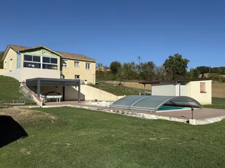 VILLA INDIVIDUELLE 130 M2 AVEC PISCINE