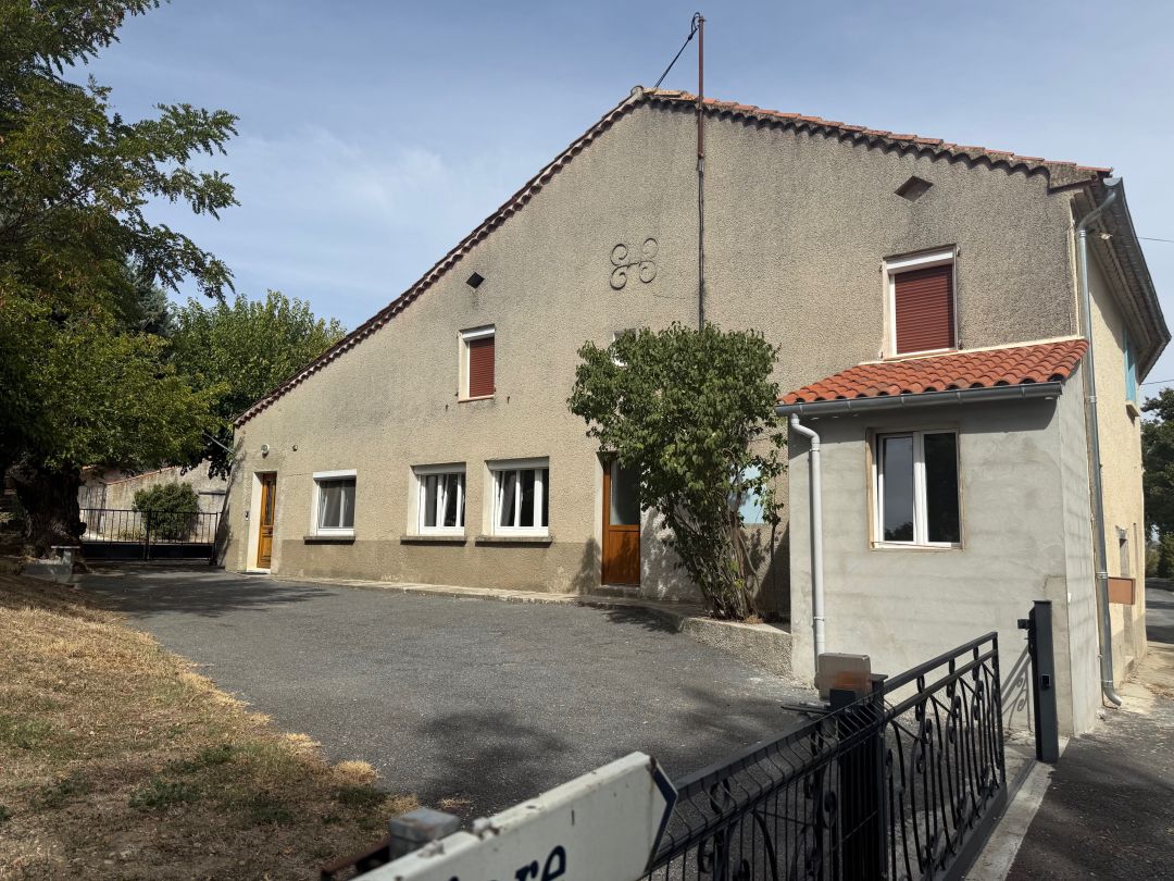 Maison familiale en pleine campagne