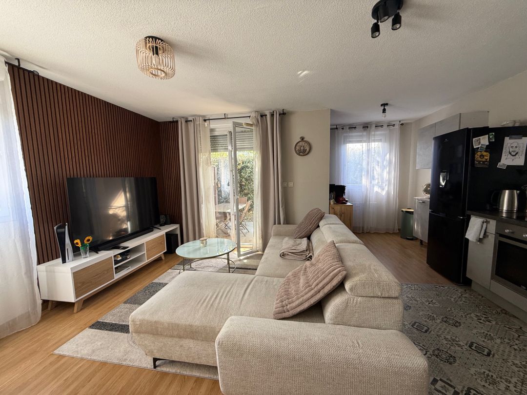 Appartement T3 à louer avec parking en résidence